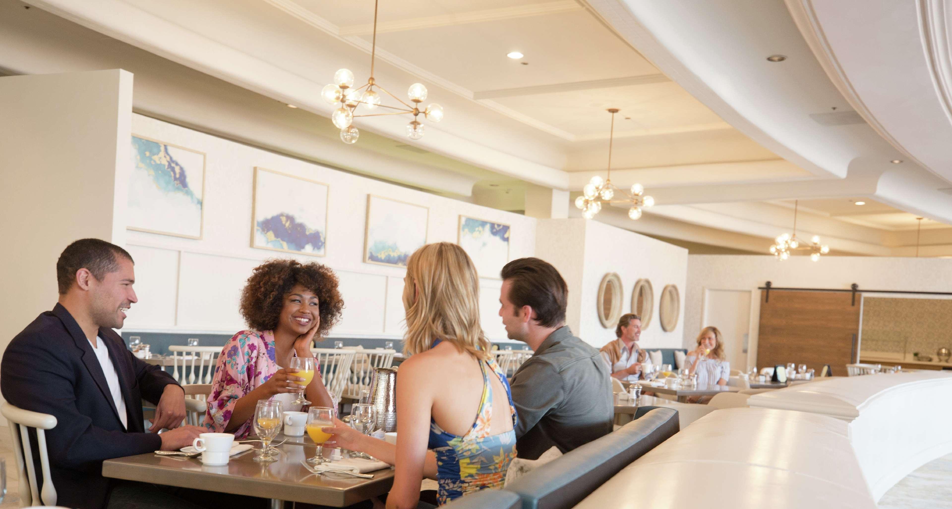 Hilton Santa Barbara Beachfront Resort Екстериор снимка