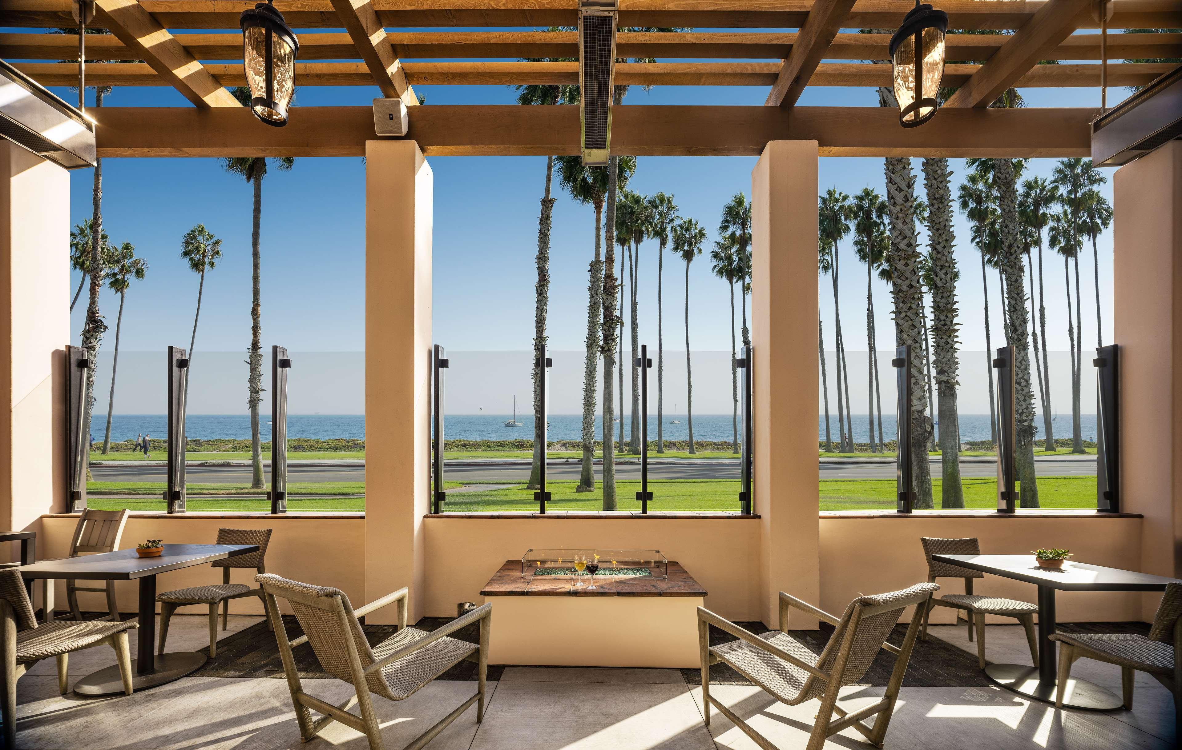 Hilton Santa Barbara Beachfront Resort Екстериор снимка