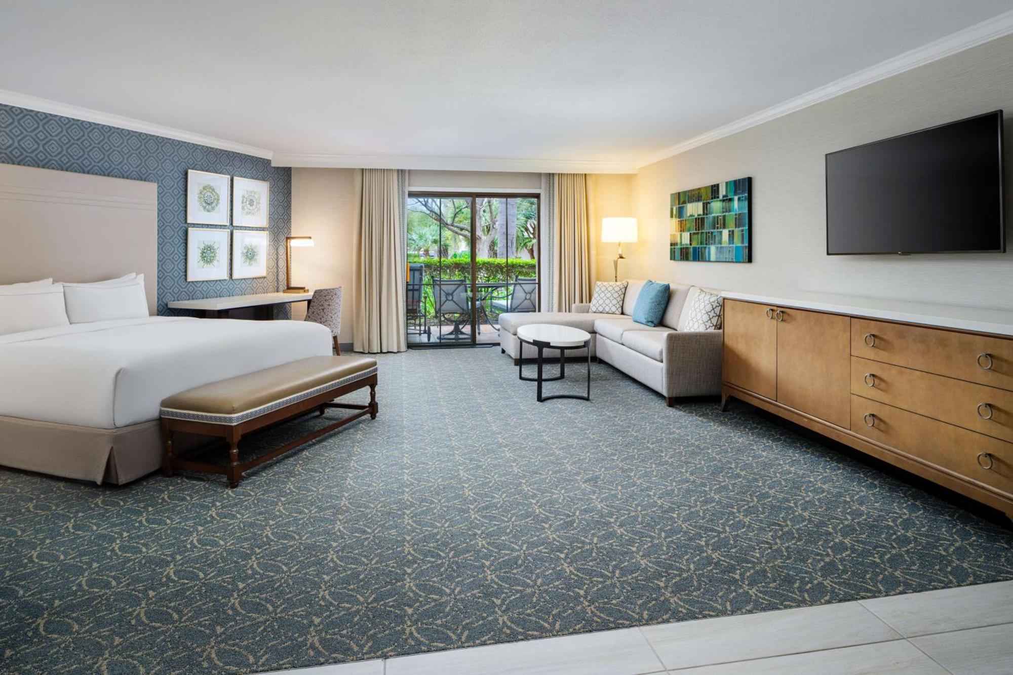 Hilton Santa Barbara Beachfront Resort Екстериор снимка