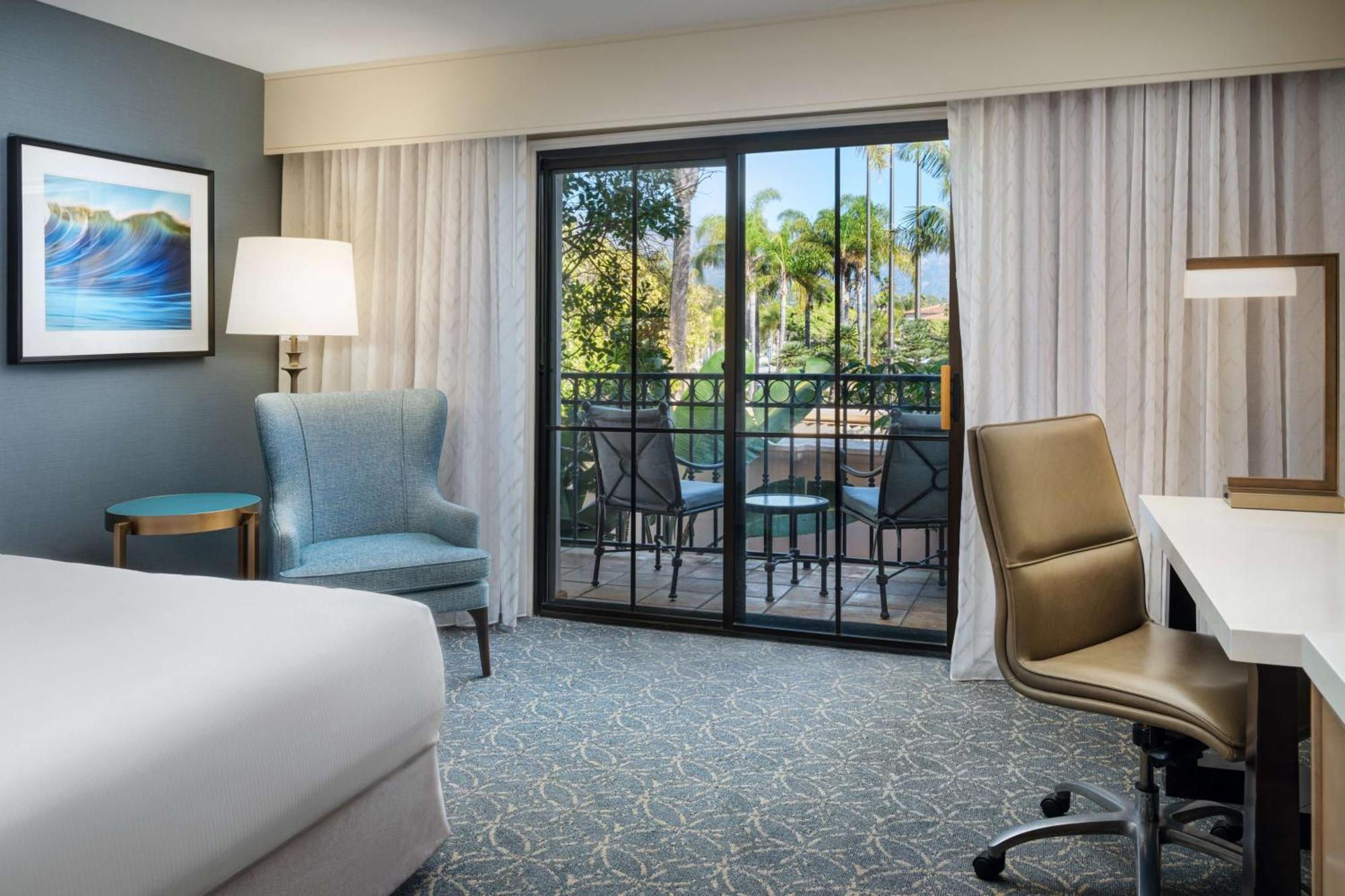 Hilton Santa Barbara Beachfront Resort Екстериор снимка