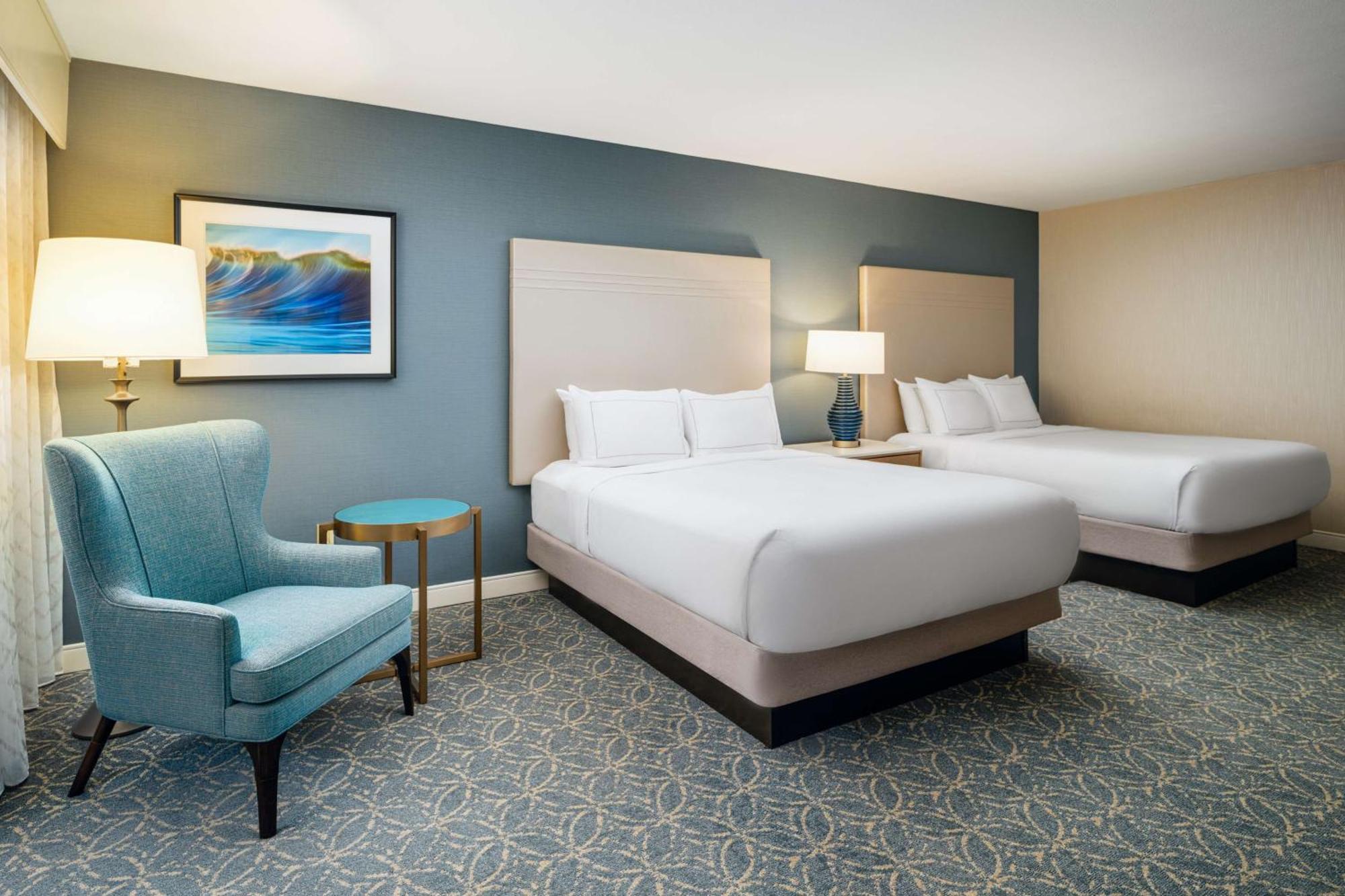 Hilton Santa Barbara Beachfront Resort Екстериор снимка