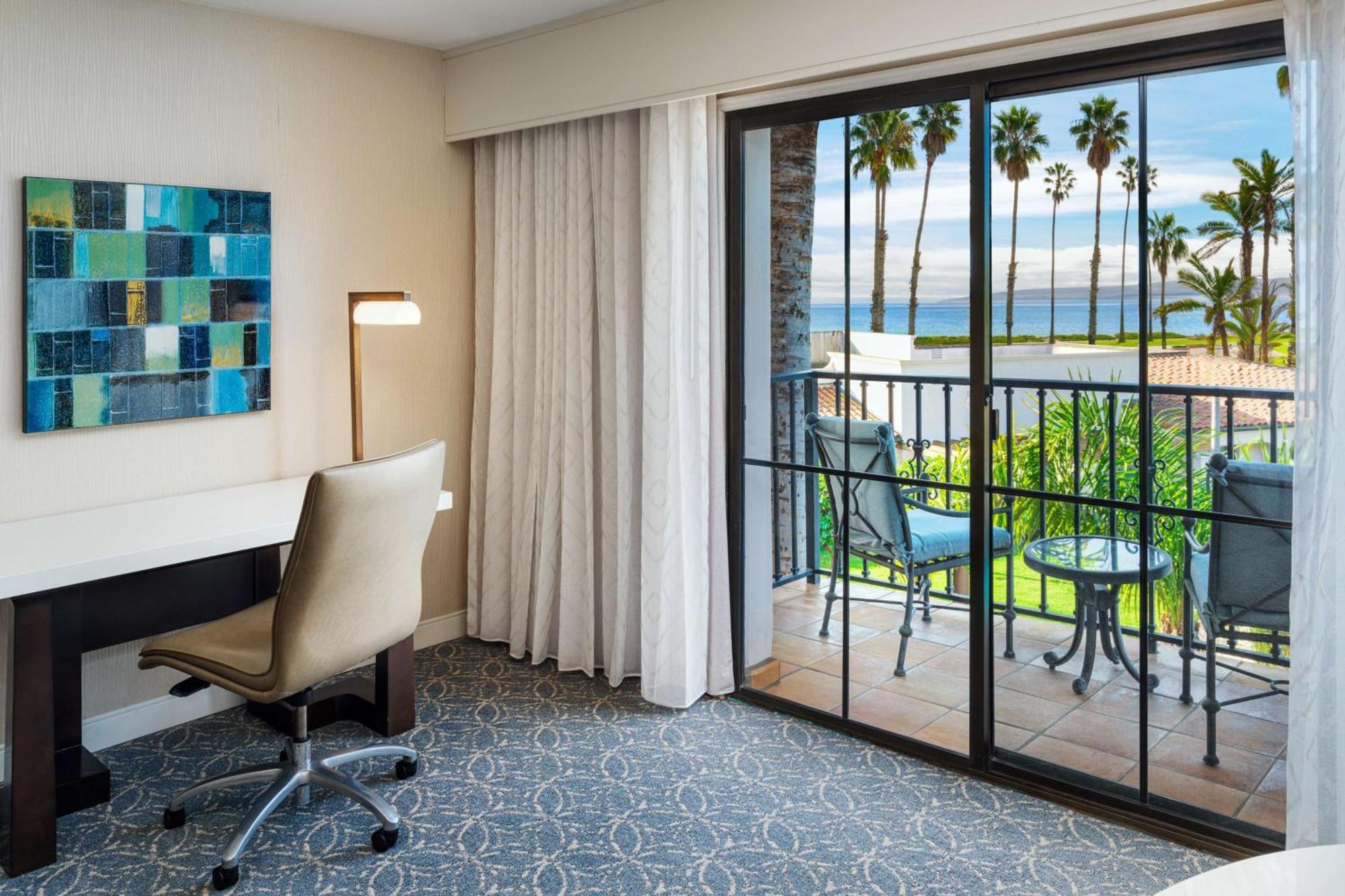 Hilton Santa Barbara Beachfront Resort Екстериор снимка